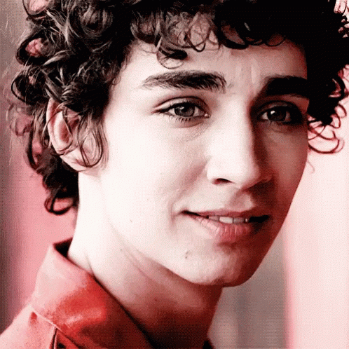 robert-sheehan-nathan-young-1.gif