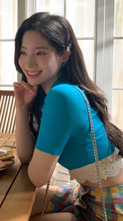 dahyunside.jpg